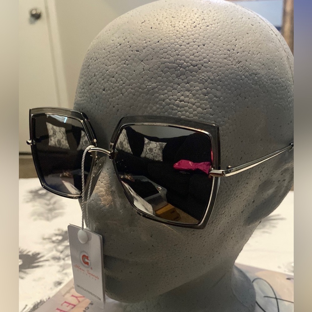 Allure Genesis Sunglasses